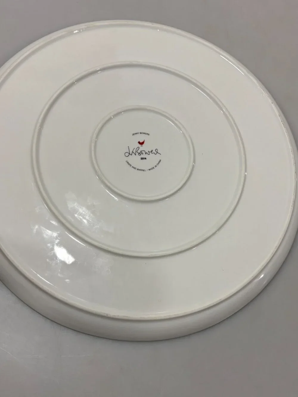 Crate and Barrel Jenny Bowers Large Christmas Round Platter 13.75
